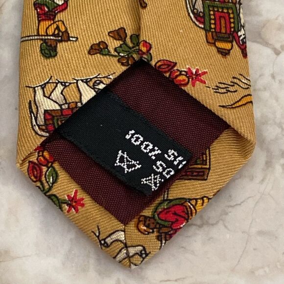 Salvatore Ferragamo 100% Silk Tie Asian Motif - Picture 9 of 11